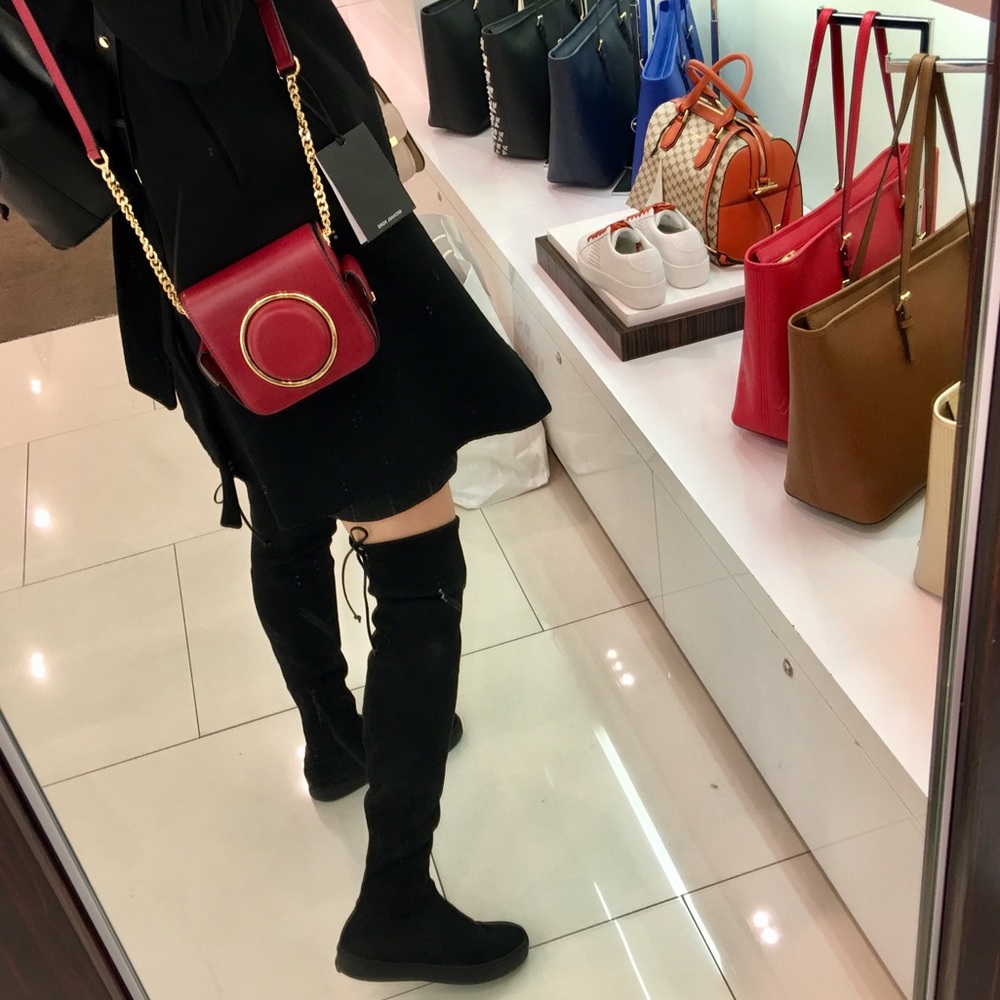 Like New Michael Kors Scout Leather Camera Bag